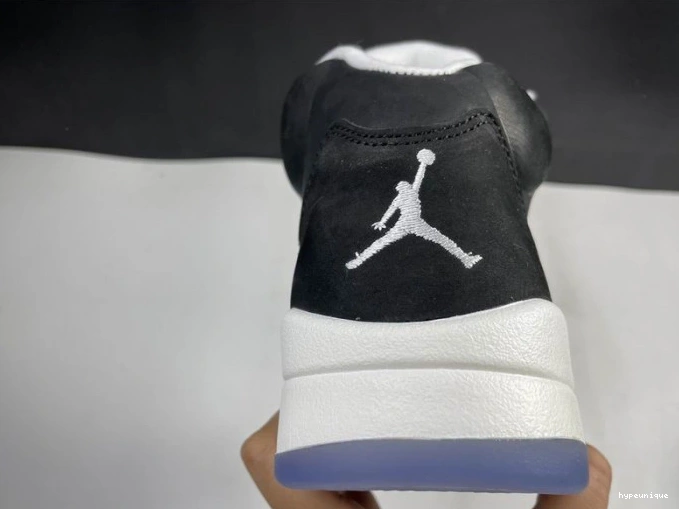 HYPE 5 AIR OREO JORDAN CT4838-011 0824
